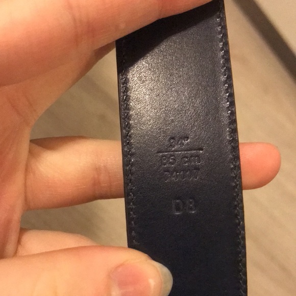 Espresso coloured coach belt with tag still on - Picture 2 of 5